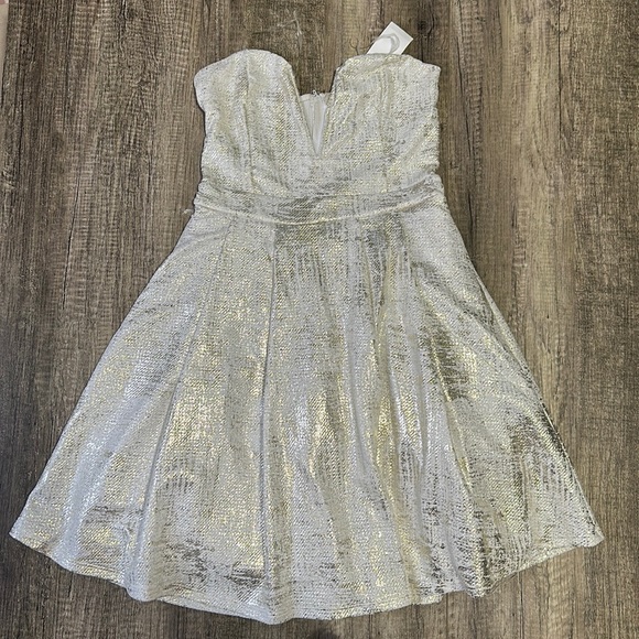 Charlotte Russe Dresses & Skirts - Cream & Gold Party Dress (NWT)